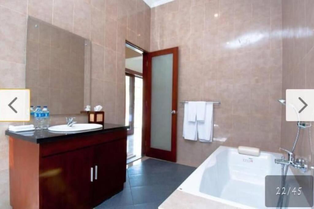 Villa Akmali Berawa - 3 Bedrooms Canggu Eksteriør bilde